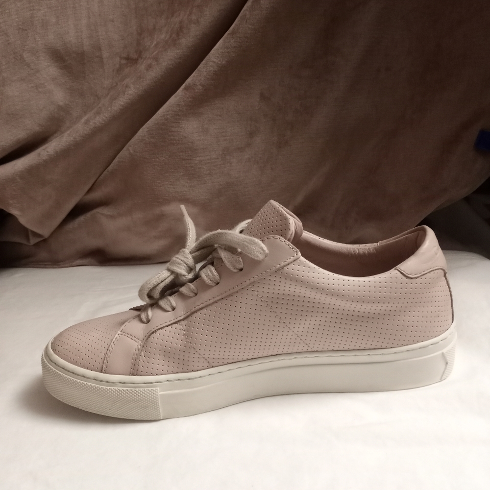GREATS - The Royale Perforated Women's Sneaker in Blush - Picture 9 of 10